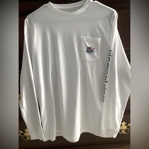 Vineyard Vines hockey shirt size Youth XL